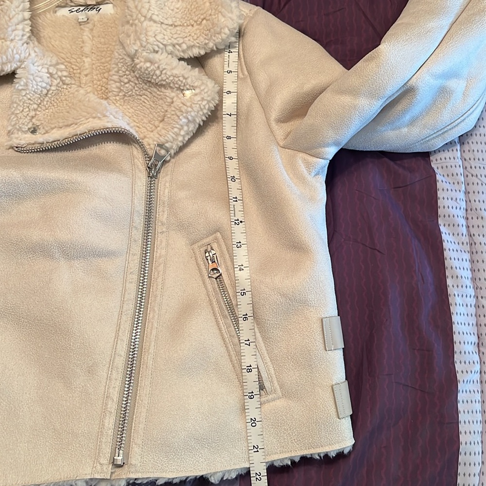 Sebby cream color faux suede Sherpa jacket. Women’s size Large. New with tags - Picture 8 of 10